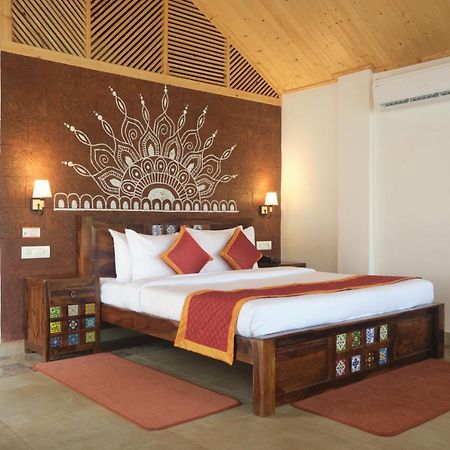 Veda5 Wellness Retreat & Spa Старый Гоа Экстерьер фото